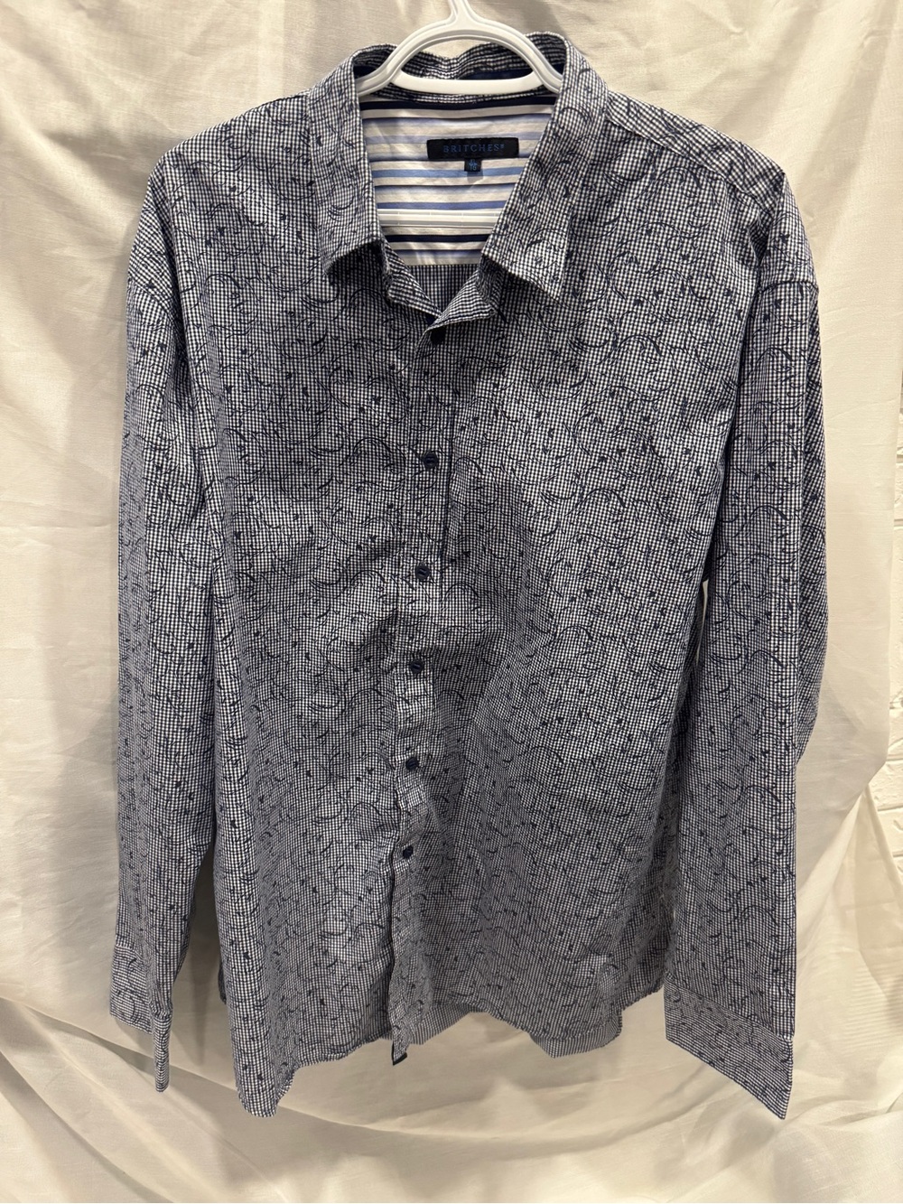 Slim Fit Navy Micro-Pattern Dress Shirt by Trafalgar